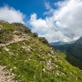 Bergpfad auf der ersten Etappe.